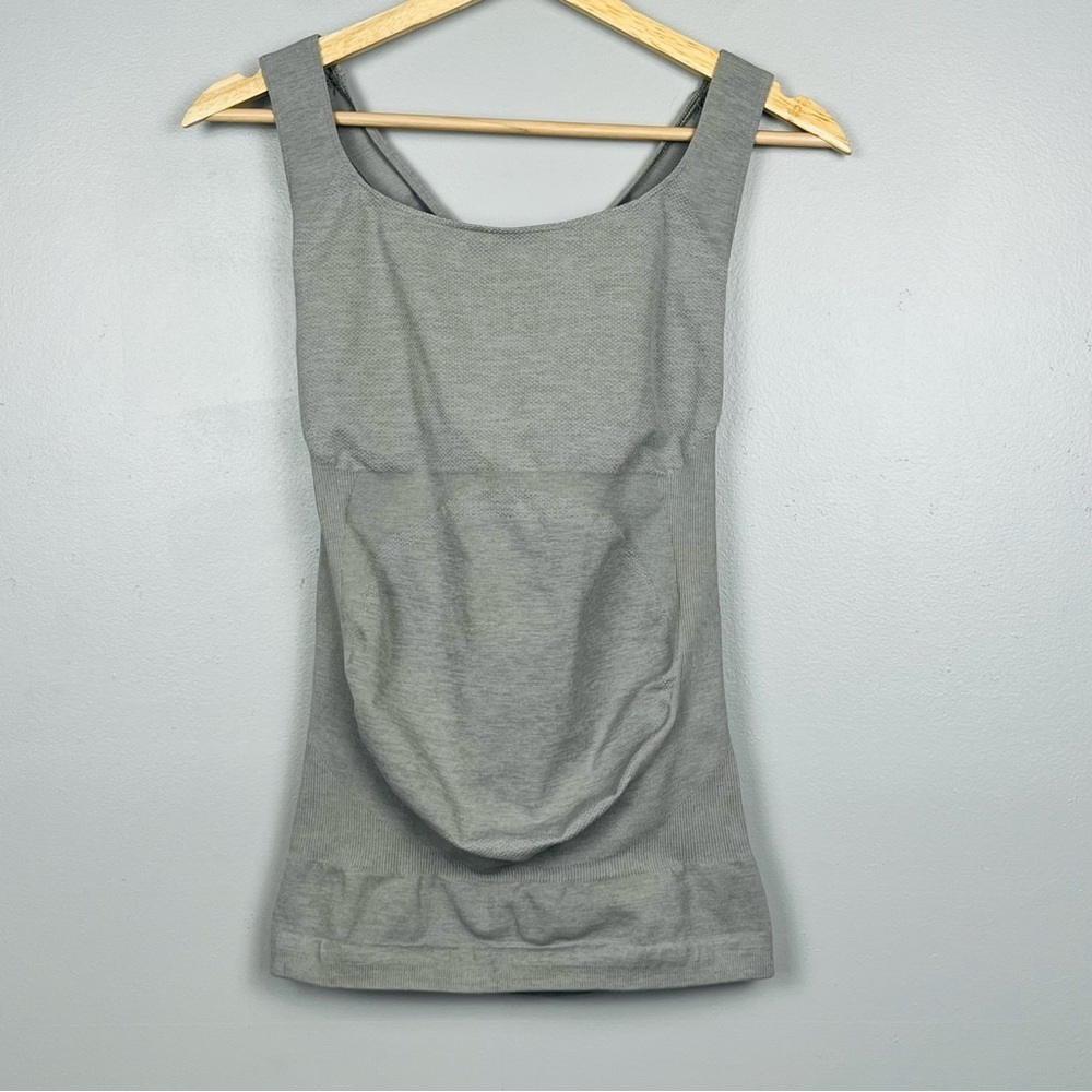 Blanqi gray crossback seamless maternity tank top shirt, medium.